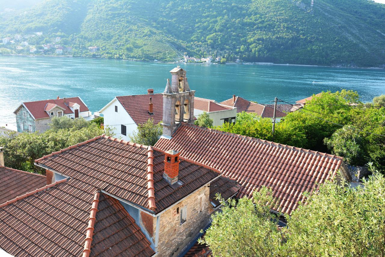 Tale House Montenegro Тиват Экстерьер фото